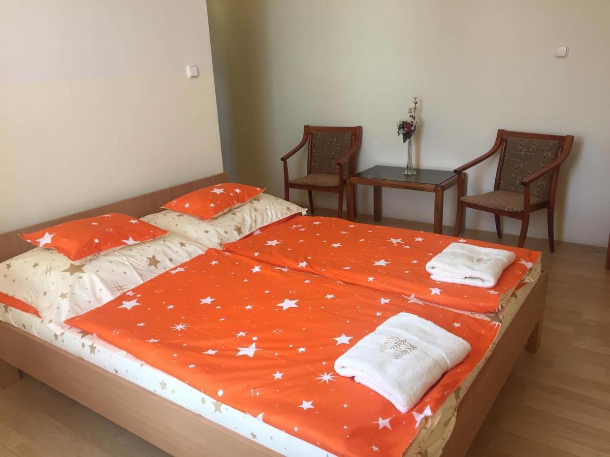 City Hotel Siofok Ngoại thất bức ảnh